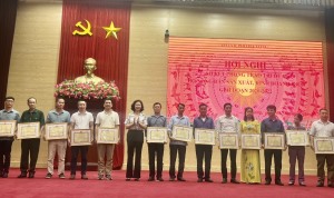 Hội nghị sơ kết phong trào thi đua “ Hộ nông dân sản xuất kinh doanh giỏi” giai đoạn 2020 – 2022.