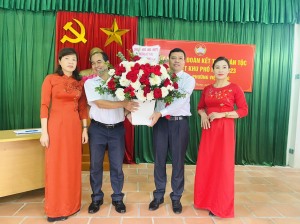 Tưng bừng Ngày hội Đại đoàn kết toàn dân tộc trên địa bàn phường Việt Hưng.