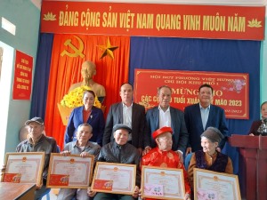  Phường Việt Hưng tổ chức Lễ mừng thọ, chúc thọ người cao tuổi Xuân Quý Mão năm 2023.