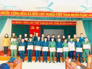 Phường Việt Hưng gặp mặt tân binh lên đường nhập ngũ năm 2025