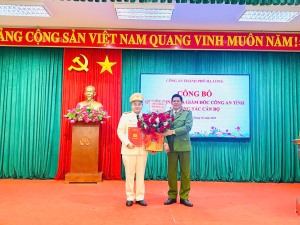 Chiều ngày 28/2, Công an thành phố Hạ Long tổ chức Lễ công bố Quyết định của Giám đốc Công an tỉnh Quảng Ninh