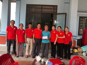 Hội Chữ Thập Đỏ Phường Việt Hưng Thăm Hỏi, Tặng Quà Nhân Ngày 8/5 – Ngày Chữ Thập Đỏ, Tháng Nhân Đạo Năm 2025 